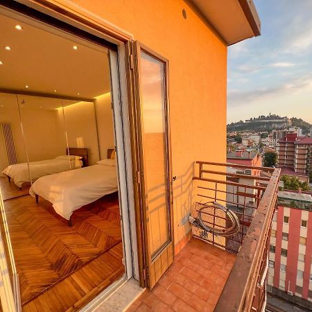 Apartamento Attici Alba E Tramonto Ospedale E Vista Brescia Exterior foto