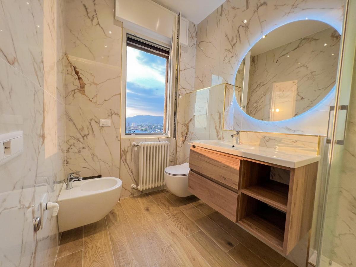 Apartamento Attici Alba E Tramonto Ospedale E Vista Brescia Exterior foto